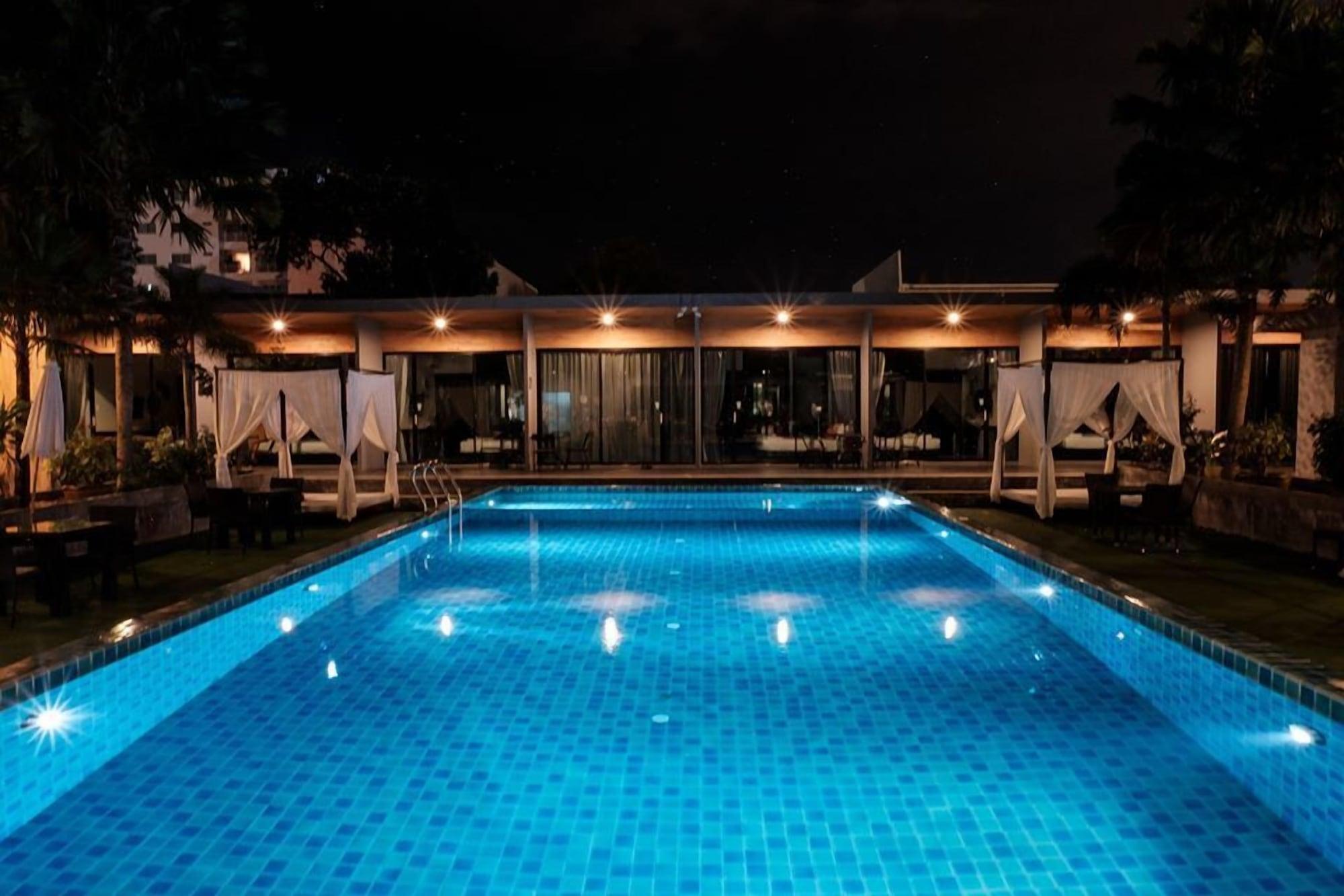 Hotel D Living Pattaya Jomtien Exterior foto